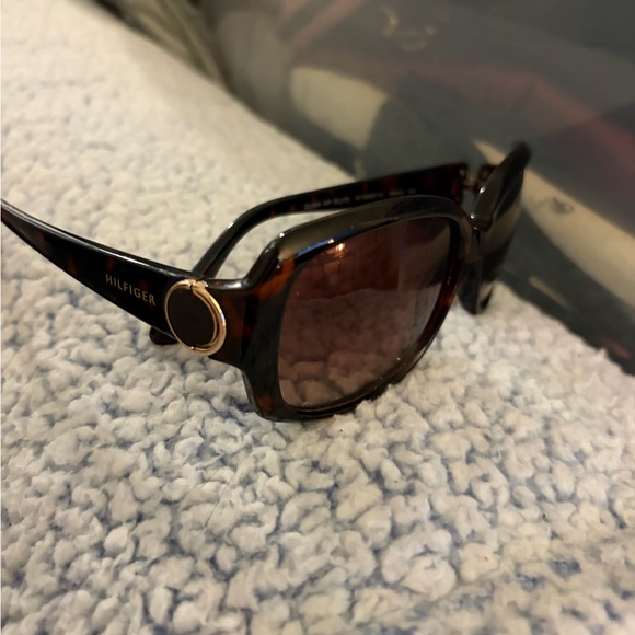 Tommy Hilfiger Accessories - Tommy Hilfiger Brown Sunglasses with Gold Accents